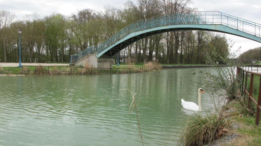 Les Collinades De Chalons Hotel Luaran gambar